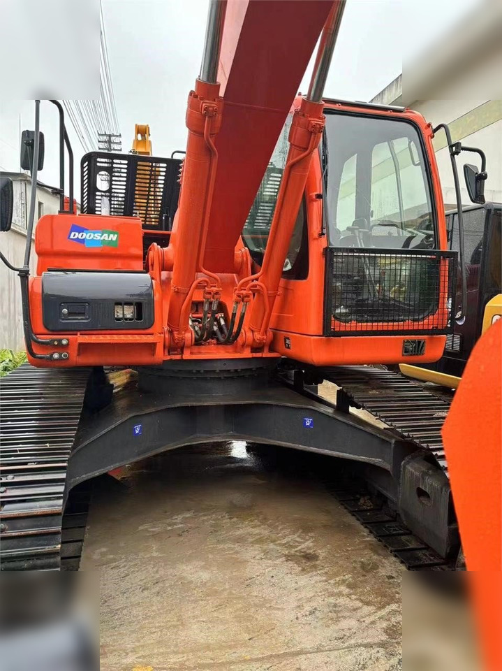 DOOSAN DX225 LC - Crawler excavator: picture 2 DOOSAN DX225 LC - Crawler excavator: picture 2