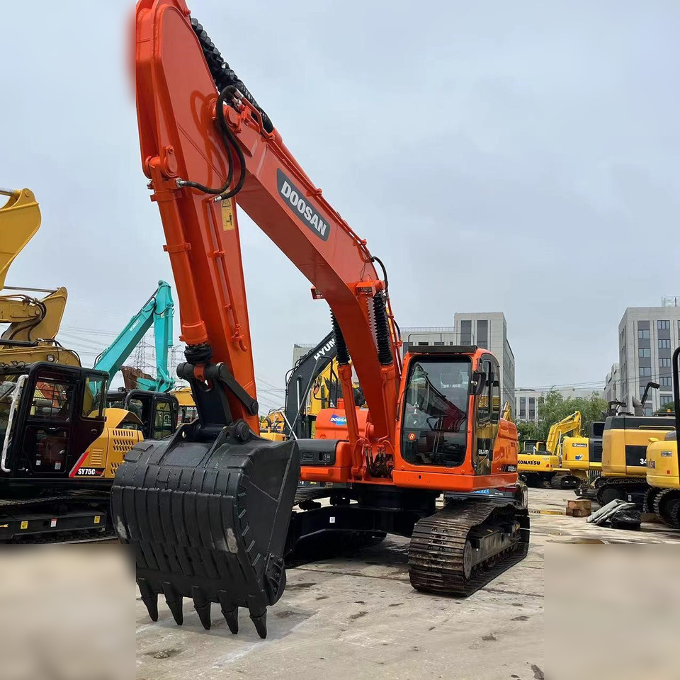 DOOSAN DX225 LCA - Crawler excavator: picture 2 DOOSAN DX225 LCA - Crawler excavator: picture 2