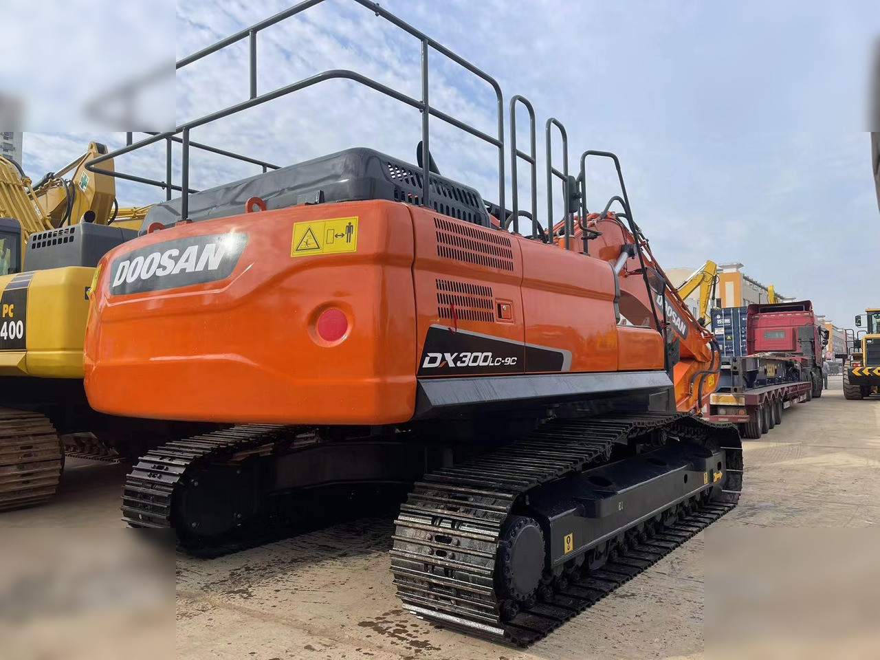 DOOSAN DX300 LCA - Crawler excavator: picture 3 DOOSAN DX300 LCA - Crawler excavator: picture 3