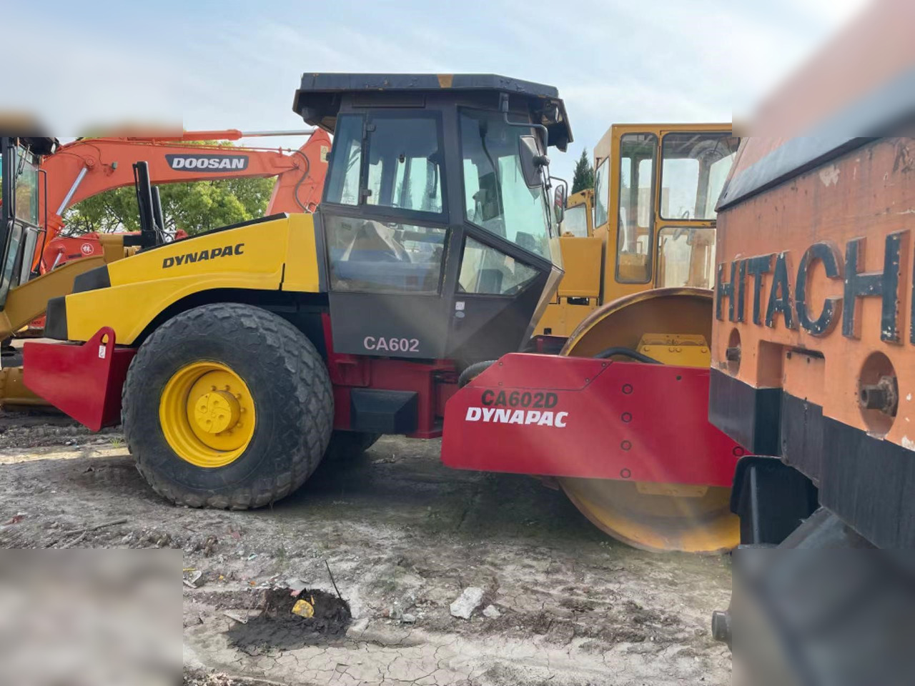 DYNAPAC CA602D - Compactor: picture 2 DYNAPAC CA602D - Compactor: picture 2