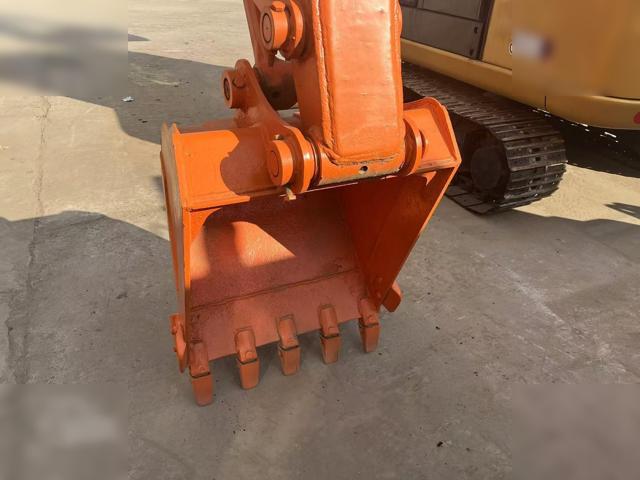 Crawler excavator HITACHI EX60: picture 6