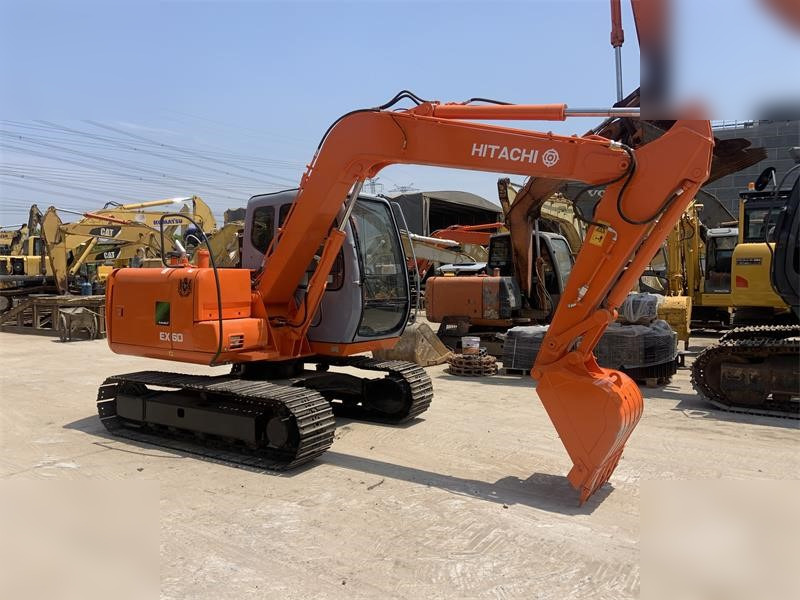 HITACHI EX60 LC-5 - Crawler excavator: picture 3 HITACHI EX60 LC-5 - Crawler excavator: picture 3