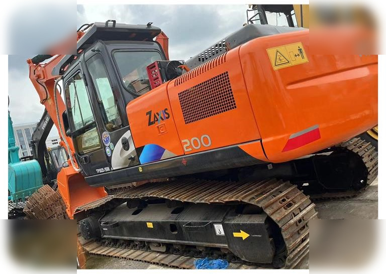 HITACHI ZX200 - Crawler excavator: picture 1 HITACHI ZX200 - Crawler excavator: picture 1