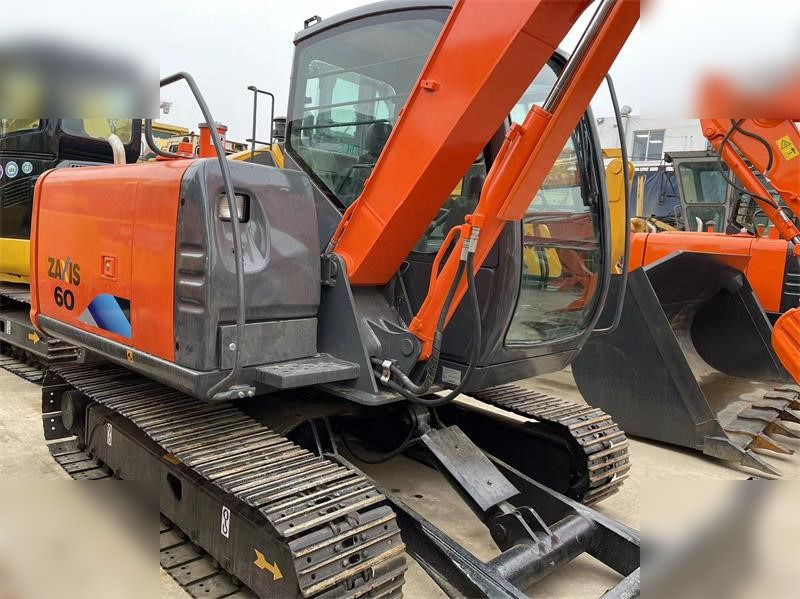 HITACHI ZX60 - Crawler excavator: picture 2 HITACHI ZX60 - Crawler excavator: picture 2