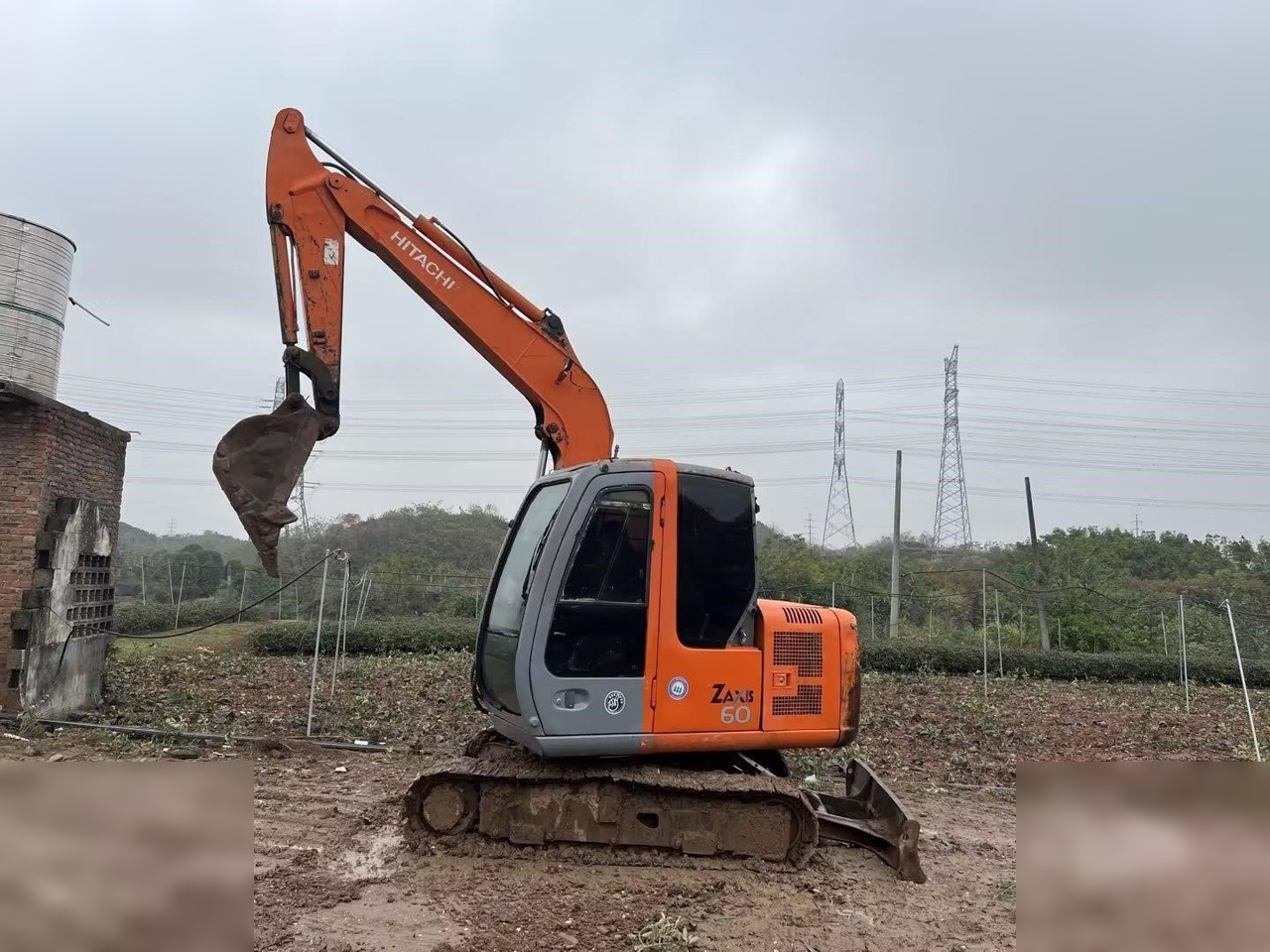 HITACHI ZX60 - Crawler excavator: picture 1 HITACHI ZX60 - Crawler excavator: picture 1