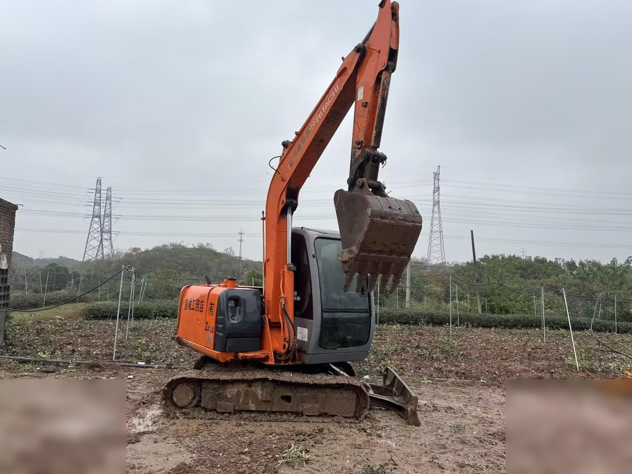 HITACHI ZX60 - Crawler excavator: picture 2 HITACHI ZX60 - Crawler excavator: picture 2