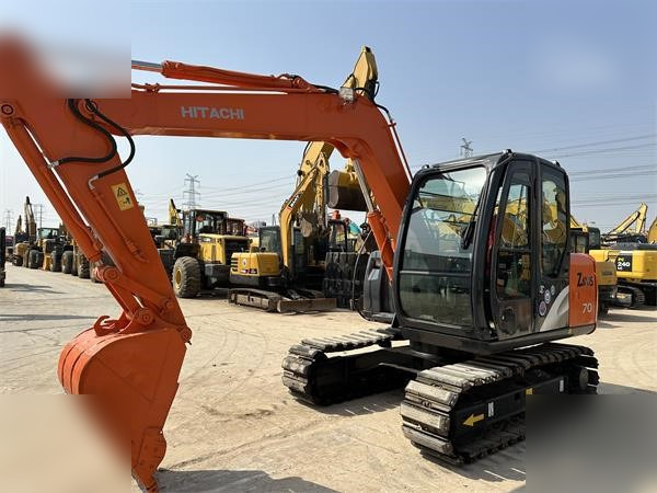 HITACHI ZX70 - Crawler excavator: picture 3 HITACHI ZX70 - Crawler excavator: picture 3