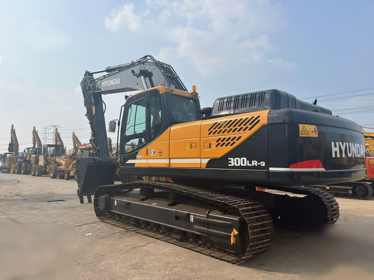 HYUNDAI HX300 LR - Crawler excavator: picture 4 HYUNDAI HX300 LR - Crawler excavator: picture 4