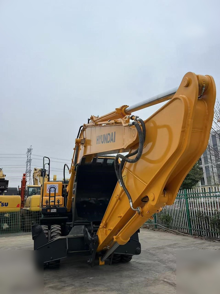 Wheel excavator HYUNDAI ROBEX 210W-9S: picture 7 Wheel excavator HYUNDAI ROBEX 210W-9S: picture 7