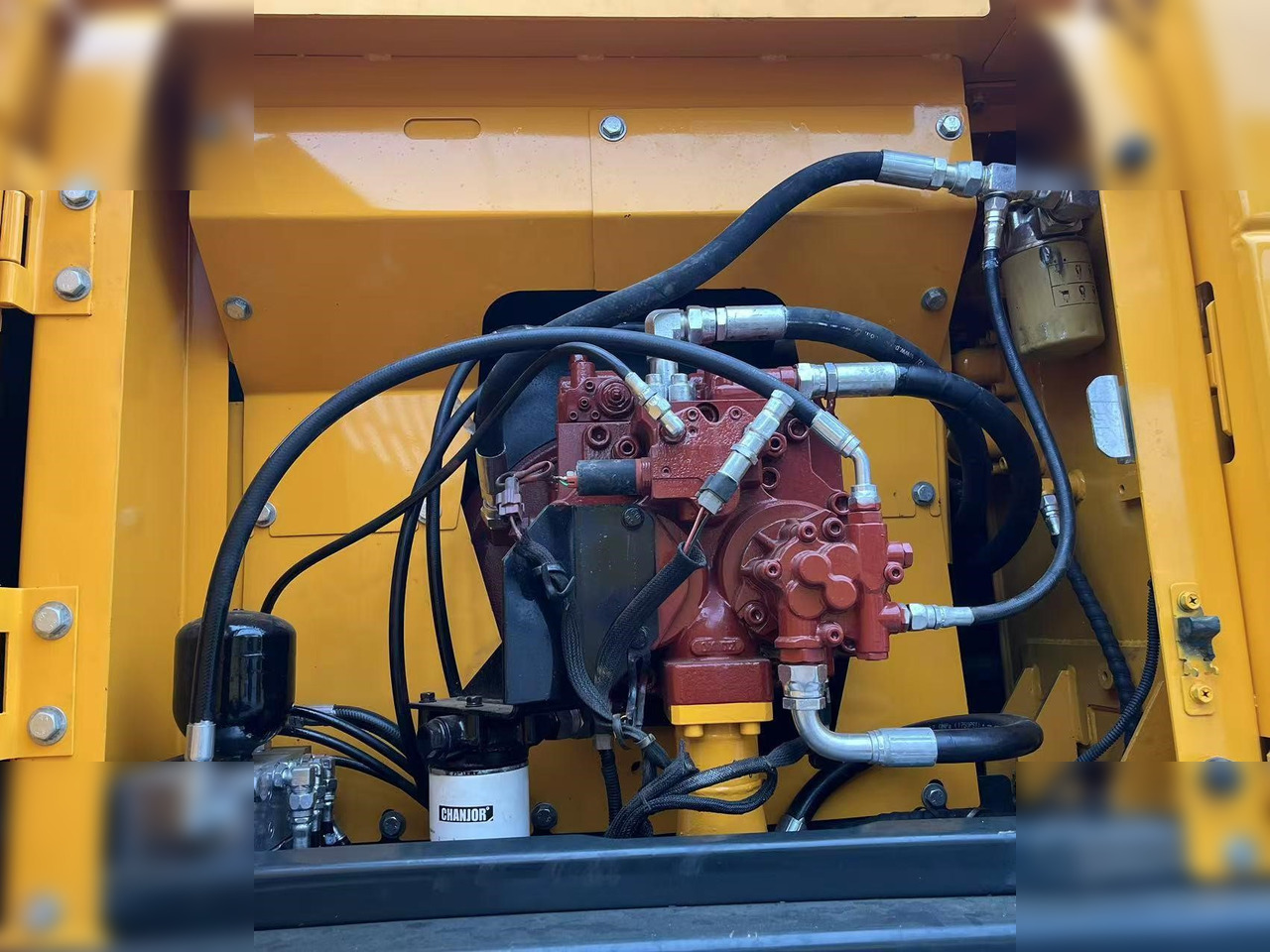 Wheel excavator HYUNDAI ROBEX 210W-9S: picture 9 Wheel excavator HYUNDAI ROBEX 210W-9S: picture 9