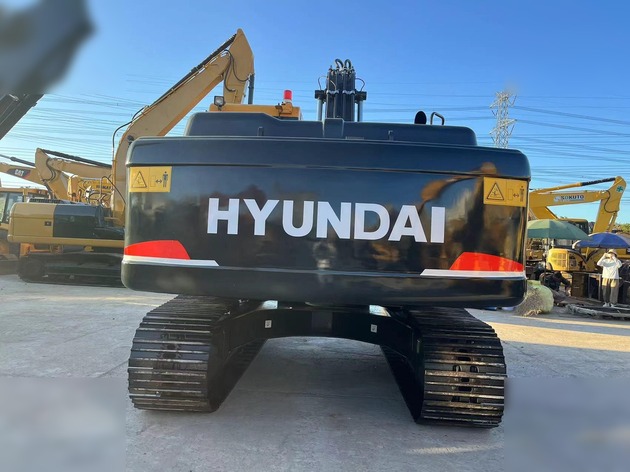 HYUNDAI ROBEX 220 LC-9S - Crawler excavator: picture 4 HYUNDAI ROBEX 220 LC-9S - Crawler excavator: picture 4