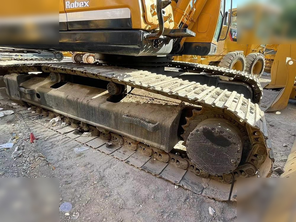 HYUNDAI ROBEX 220 LC-9S - Crawler excavator: picture 5 HYUNDAI ROBEX 220 LC-9S - Crawler excavator: picture 5