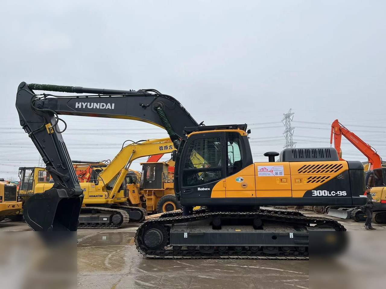 HYUNDAI ROBEX 300 LC-9S - Crawler excavator: picture 2 HYUNDAI ROBEX 300 LC-9S - Crawler excavator: picture 2