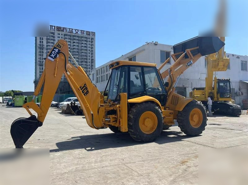 JCB 4CX - Backhoe loader: picture 1 JCB 4CX - Backhoe loader: picture 1