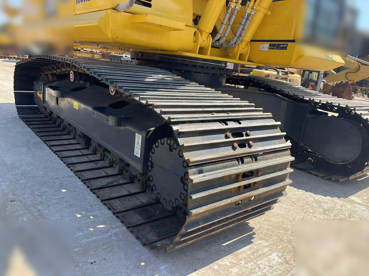 KOMATSU PC200-8 - Crawler excavator: picture 5 KOMATSU PC200-8 - Crawler excavator: picture 5