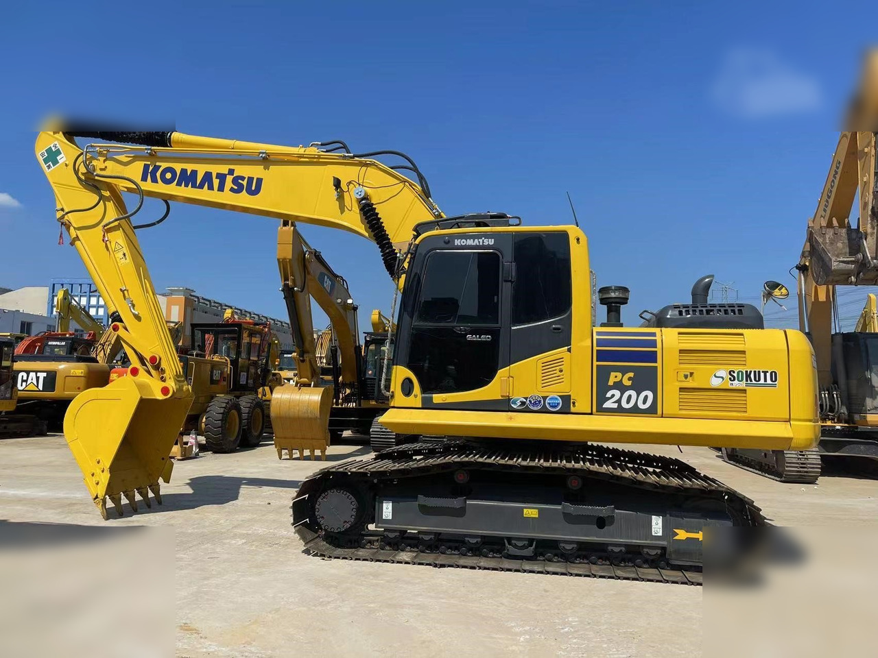 KOMATSU PC200-8 - Crawler excavator: picture 1 KOMATSU PC200-8 - Crawler excavator: picture 1