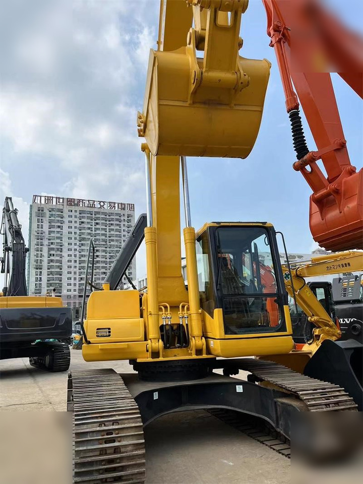 KOMATSU PC220-7 - Crawler excavator: picture 4 KOMATSU PC220-7 - Crawler excavator: picture 4
