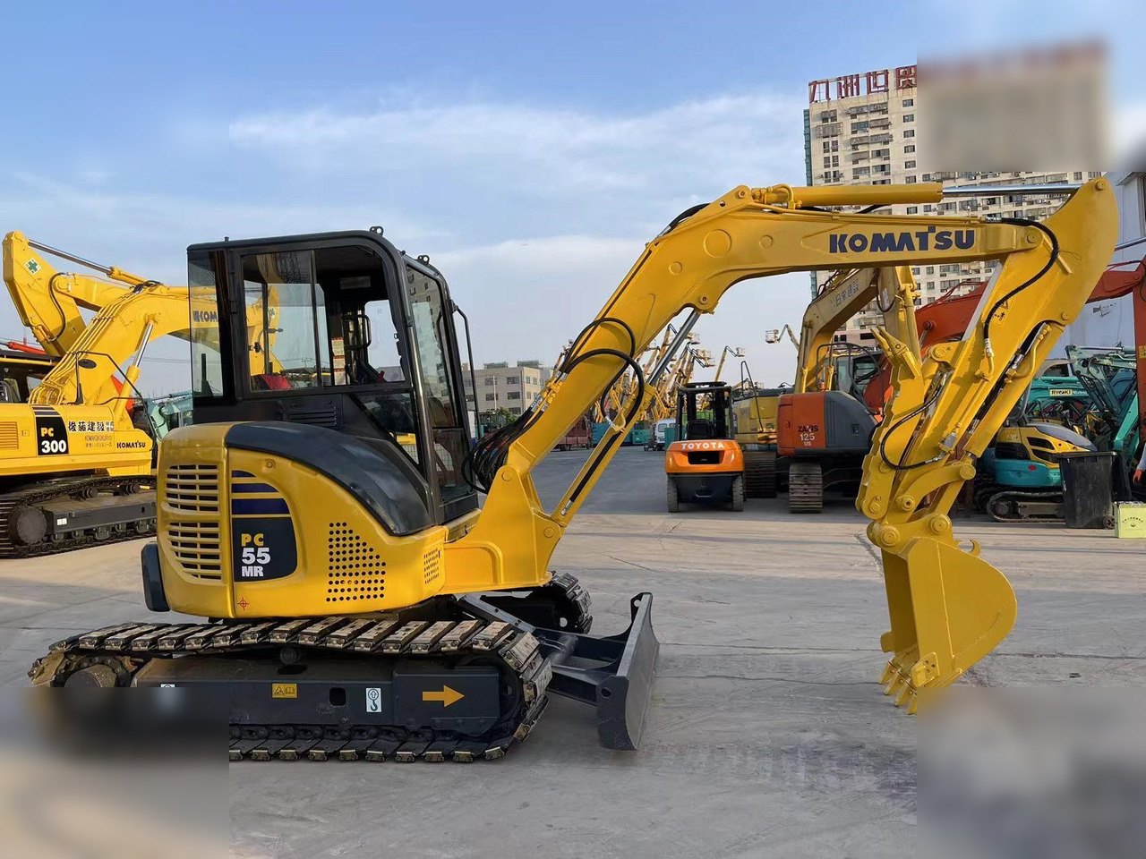 KOMATSU PC55MR-2 - Mini excavator: picture 2 KOMATSU PC55MR-2 - Mini excavator: picture 2