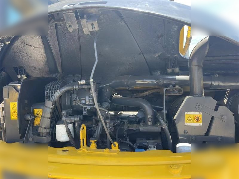 Crawler excavator KOMATSU PC78US-6: picture 9