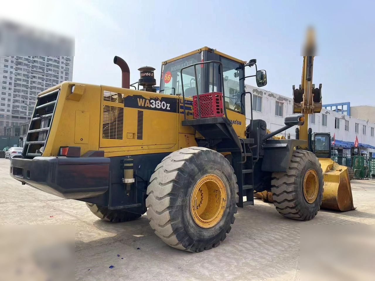 KOMATSU WA380Z-6 - Wheel loader: picture 4 KOMATSU WA380Z-6 - Wheel loader: picture 4