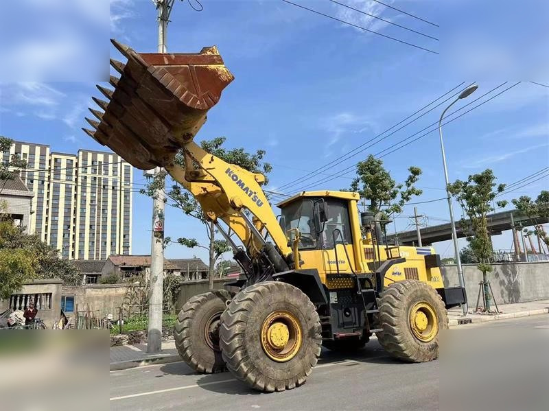 KOMATSU WA470-3 - Wheel loader: picture 3 KOMATSU WA470-3 - Wheel loader: picture 3