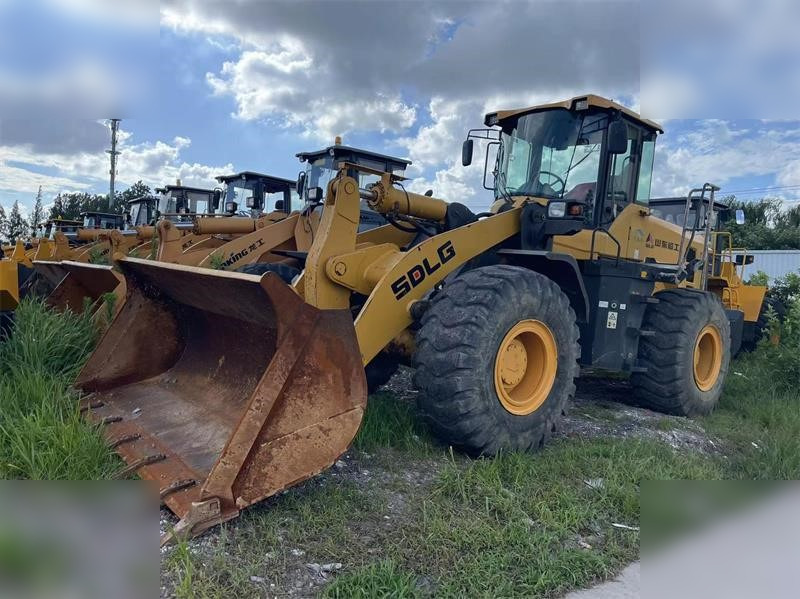 SDLG L955F - Wheel loader: picture 1 SDLG L955F - Wheel loader: picture 1