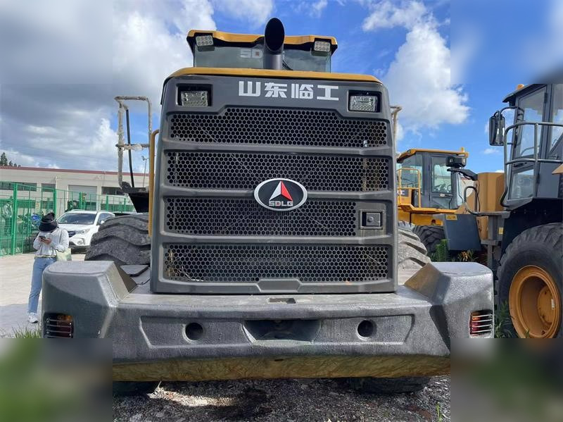SDLG L955F - Wheel loader: picture 4 SDLG L955F - Wheel loader: picture 4