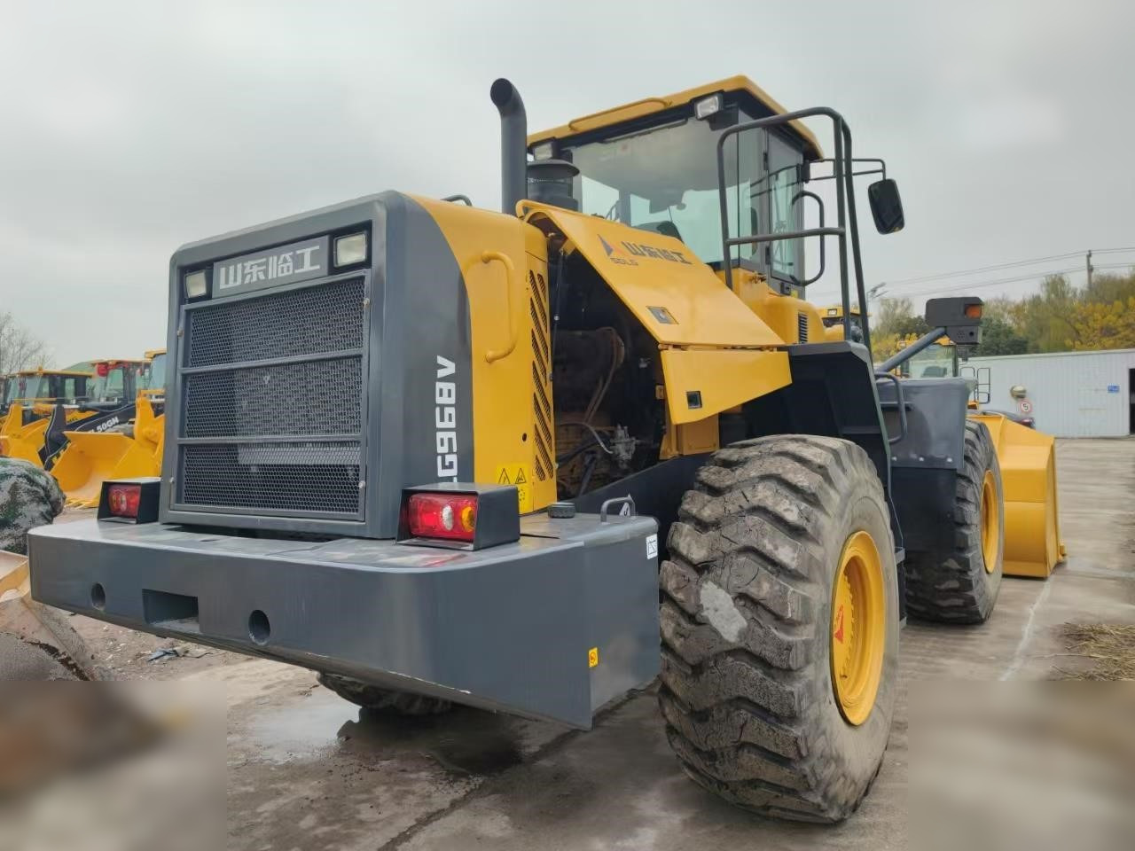 SDLG LG968V - Wheel loader: picture 3 SDLG LG968V - Wheel loader: picture 3
