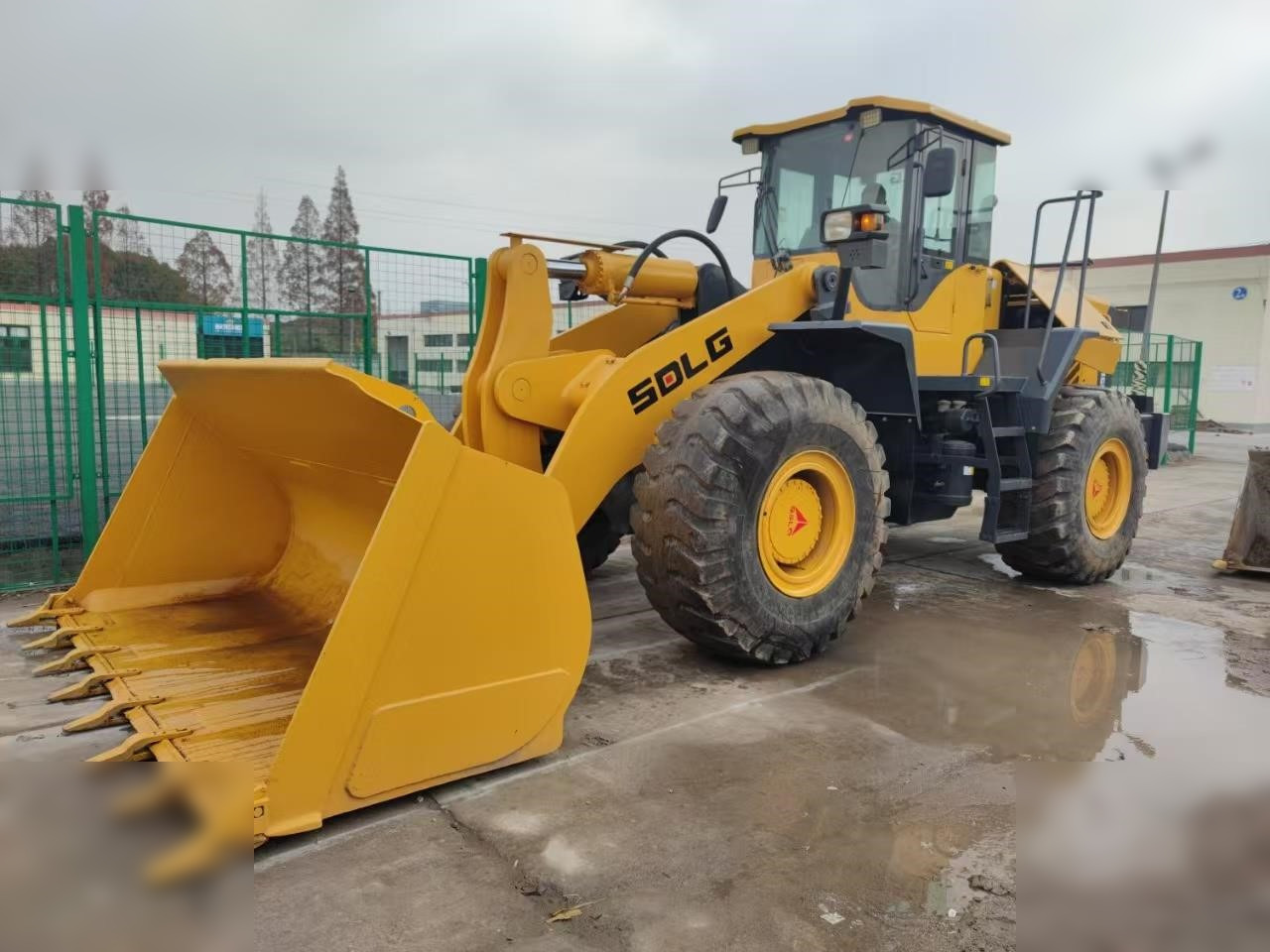 SDLG LG968V - Wheel loader: picture 2 SDLG LG968V - Wheel loader: picture 2