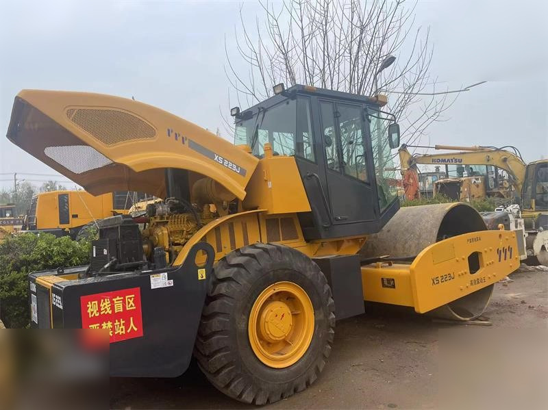 XCMG XS223J - Compactor: picture 3 XCMG XS223J - Compactor: picture 3