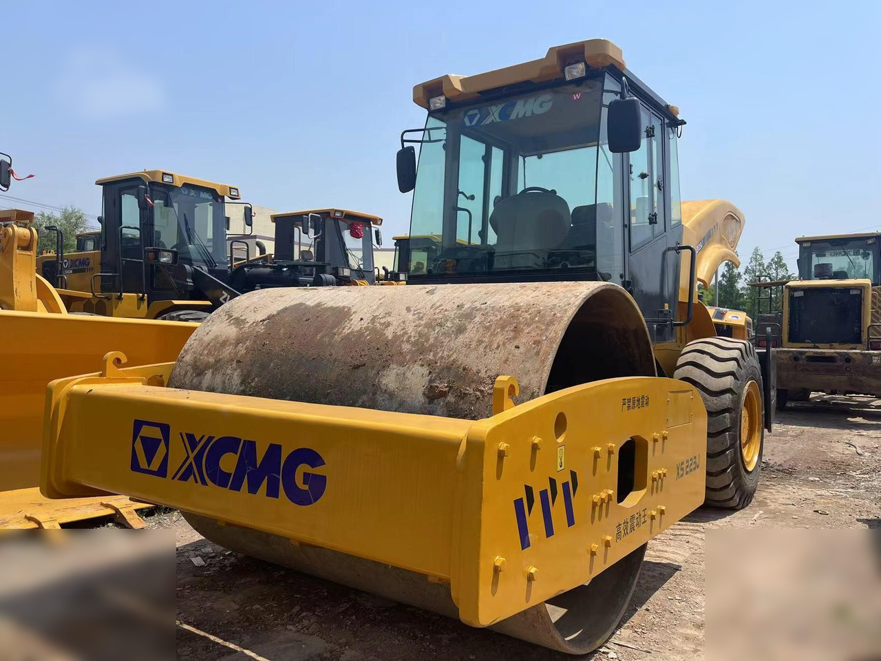 XCMG XS223J - Compactor: picture 4 XCMG XS223J - Compactor: picture 4