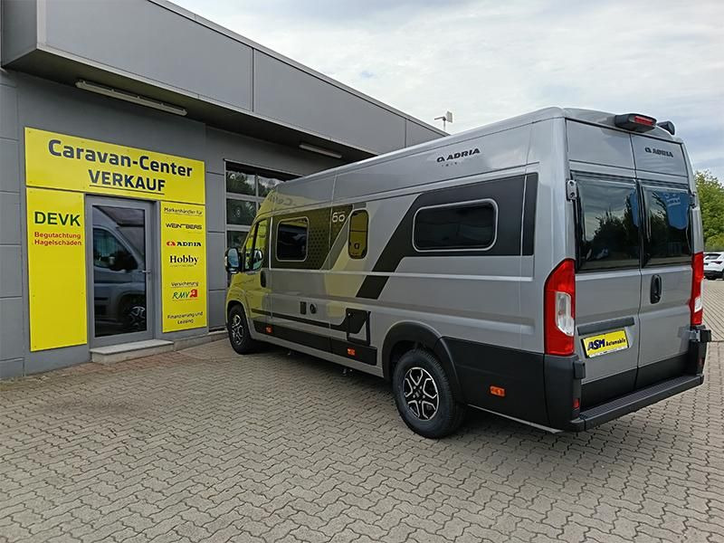 Adria Twin "60Y" 640 SGX 3,5 MAXI*JUBILEE*MARKISE*LED* - Camper van: picture 5 Adria Twin "60Y" 640 SGX 3,5 MAXI*JUBILEE*MARKISE*LED* - Camper van: picture 5