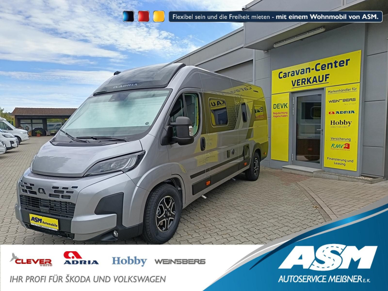 Adria Twin "60Y" 640 SGX 3,5 MAXI*JUBILEE*MARKISE*LED* - Camper van: picture 1 Adria Twin "60Y" 640 SGX 3,5 MAXI*JUBILEE*MARKISE*LED* - Camper van: picture 1