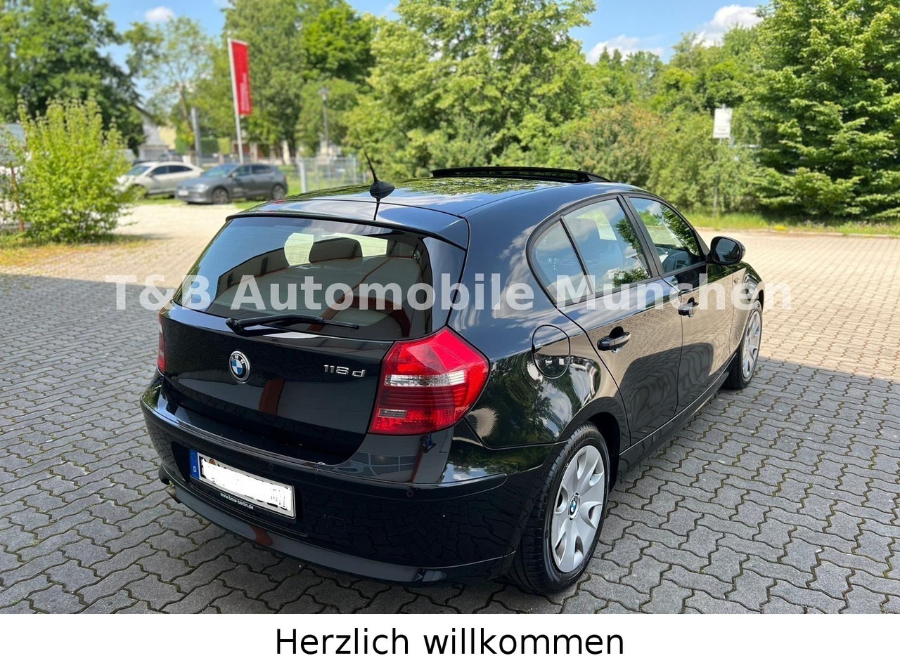 BMW 118d*Advantage-Paket*Klima*Navi*Xenon*PDC*1.Hand - Sedan: picture 5 BMW 118d*Advantage-Paket*Klima*Navi*Xenon*PDC*1.Hand - Sedan: picture 5