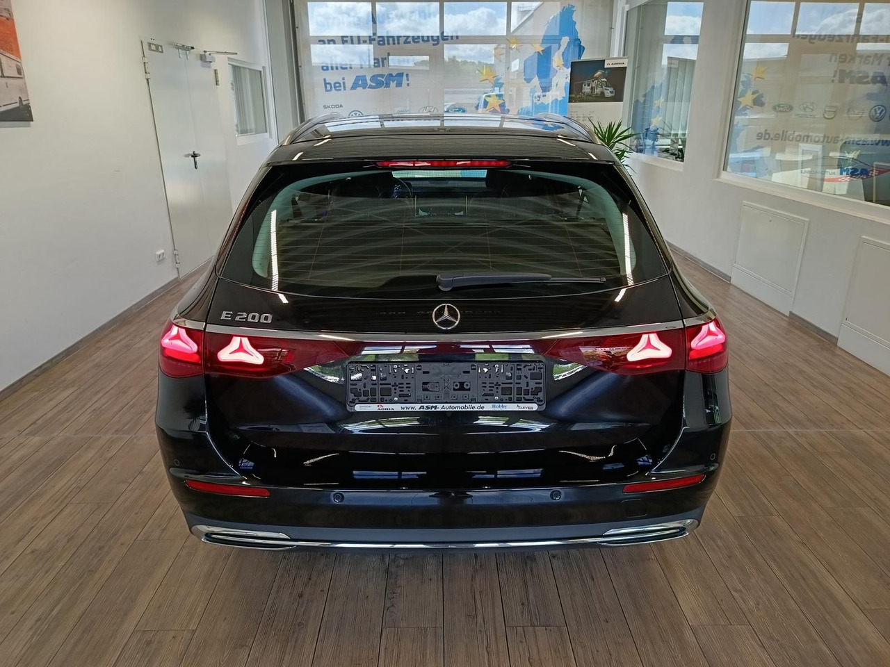 Mercedes-Benz E 200 Avantgarde Advanced*PSD*LED*NAVI*ACC* - Station wagon: picture 5 Mercedes-Benz E 200 Avantgarde Advanced*PSD*LED*NAVI*ACC* - Station wagon: picture 5