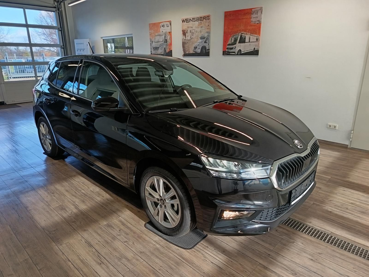 Skoda Fabia 130 Jahre 1,0 TSI*AHK-VORBER.*5J.GARANTIE* - Sedan: picture 3 Skoda Fabia 130 Jahre 1,0 TSI*AHK-VORBER.*5J.GARANTIE* - Sedan: picture 3