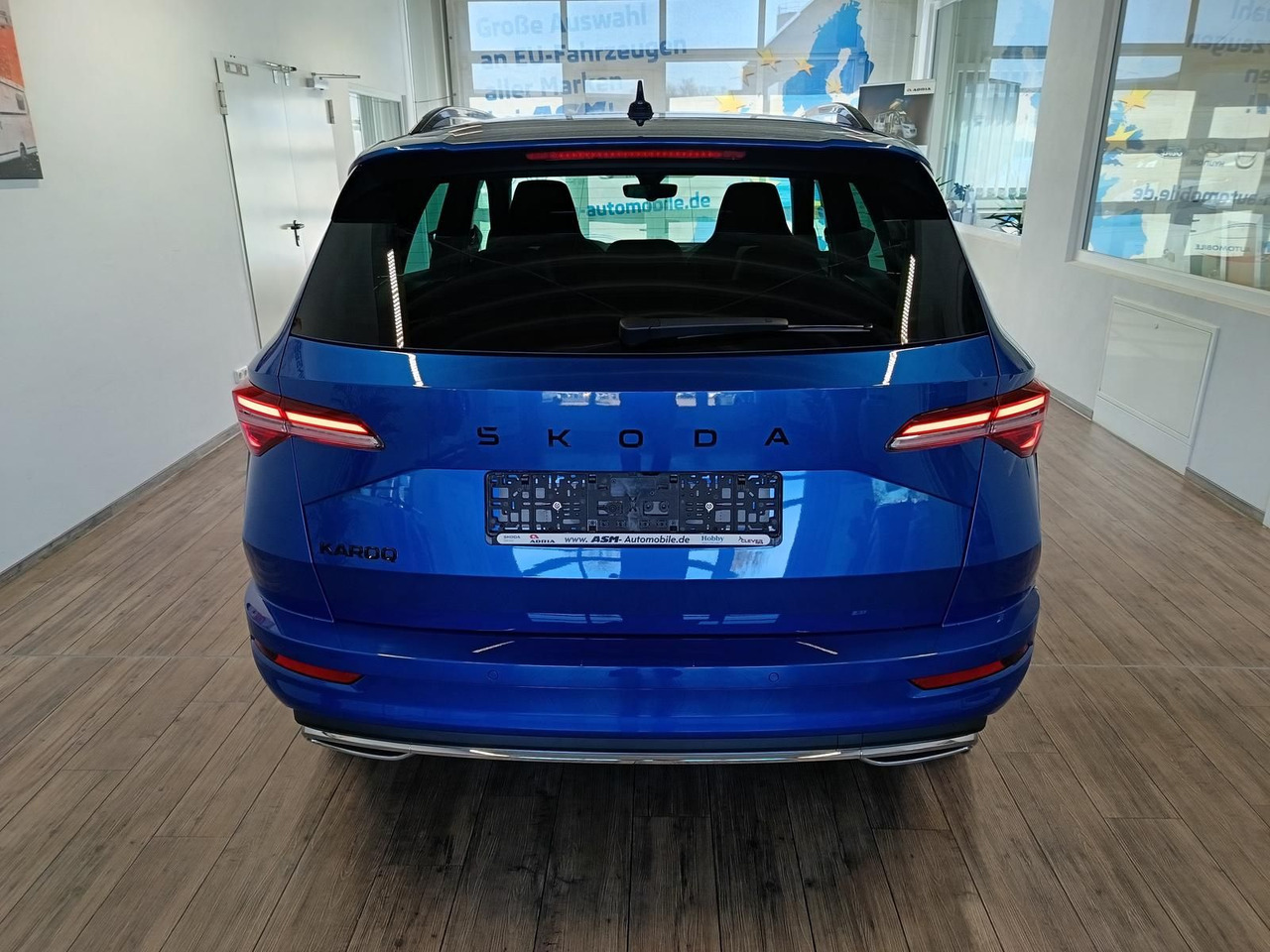 Skoda Karoq Sportline 1,5TSI DSG*AHK*360°*5J.GARANTIE* - SUV: picture 5 Skoda Karoq Sportline 1,5TSI DSG*AHK*360°*5J.GARANTIE* - SUV: picture 5