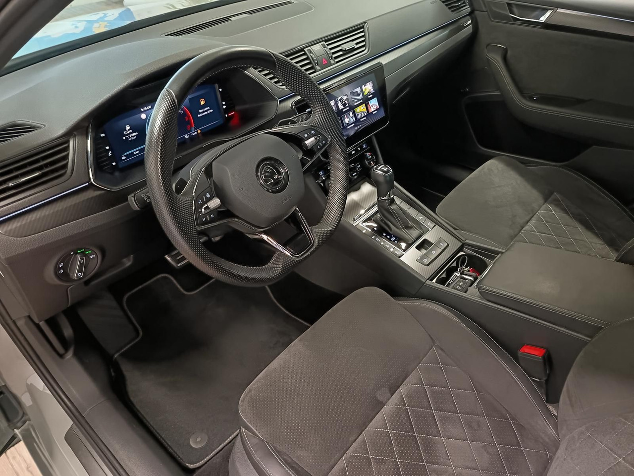 Car Skoda Superb Combi Sportline 2.0TSI DSG4x4*AHK*DCC*ACC: picture 21