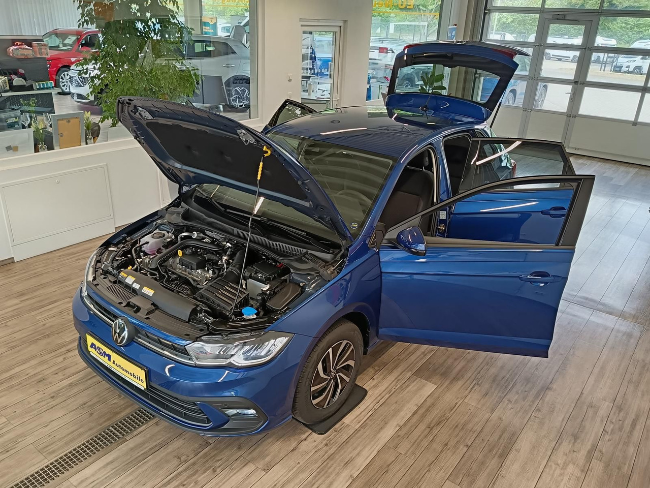 Volkswagen Polo Life 1.0 TSI 70kW DSG*LED*ACC*R-KAM*DAB*PDC - Car: picture 2 Volkswagen Polo Life 1.0 TSI 70kW DSG*LED*ACC*R-KAM*DAB*PDC - Car: picture 2