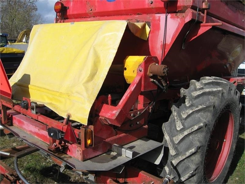Bredal B 4 - Fertilizer spreader: picture 3 Bredal B 4 - Fertilizer spreader: picture 3
