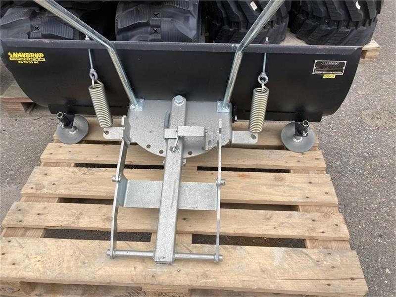 Husqvarna 125 B til R422 og P524 - Snow plough for Agricultural machinery: picture 3 Husqvarna 125 B til R422 og P524 - Snow plough for Agricultural machinery: picture 3
