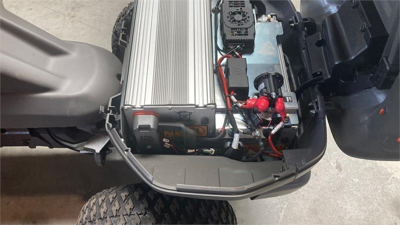 Garden mower Husqvarna R200IX AWD Elektrisk: picture 13