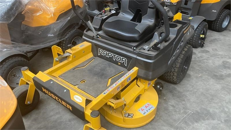 Hustler Raptor X 42 - Garden mower: picture 1 Hustler Raptor X 42 - Garden mower: picture 1