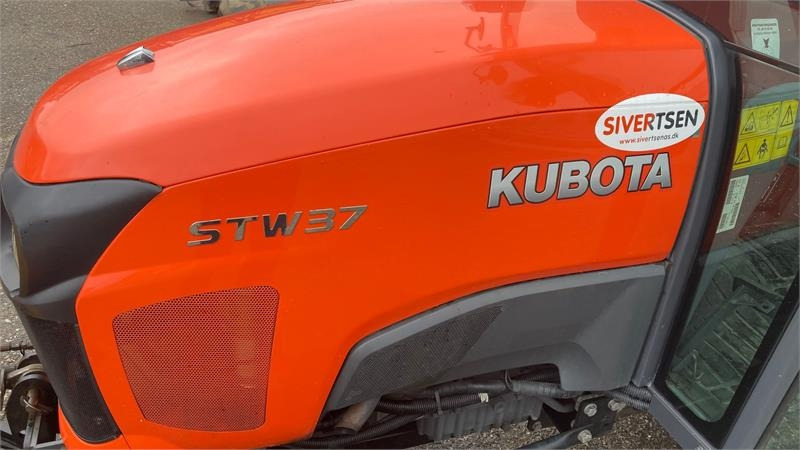 Lease a Kubota STW37 Kompakttraktor  Kubota STW37 Kompakttraktor: picture 10