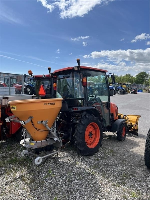 Kubota STW37 Kun 1144 timer - Municipal tractor: picture 2 Kubota STW37 Kun 1144 timer - Municipal tractor: picture 2