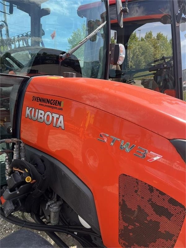 Kubota STW37 Kun 1144 timer - Municipal tractor: picture 5 Kubota STW37 Kun 1144 timer - Municipal tractor: picture 5