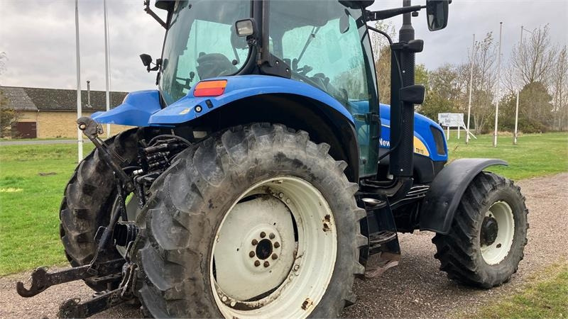 New Holland TS 115 A - Farm tractor: picture 4 New Holland TS 115 A - Farm tractor: picture 4