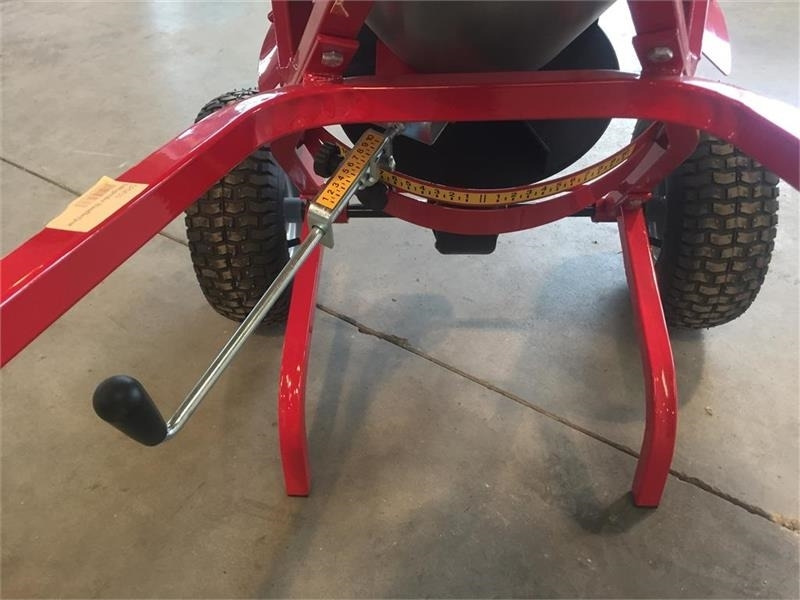 Rondini SPM 50 - Sand/ Salt spreader for Municipal/ Special vehicle: picture 5 Rondini SPM 50 - Sand/ Salt spreader for Municipal/ Special vehicle: picture 5