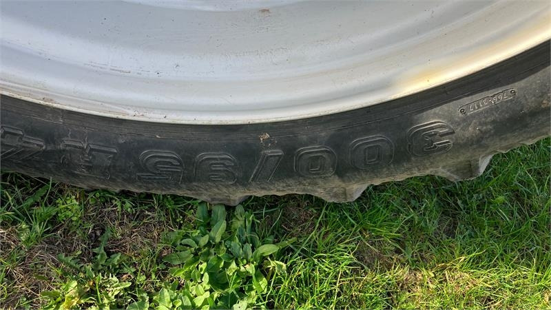 Tire for Agricultural machinery Taurus 270/95R32 - 300/95R46: picture 6 Tire for Agricultural machinery Taurus 270/95R32 - 300/95R46: picture 6