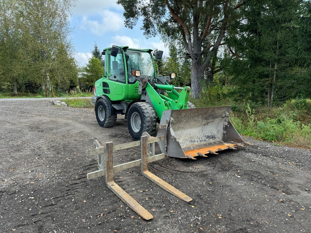 VOLVO L25F - Wheel loader: picture 1 VOLVO L25F - Wheel loader: picture 1